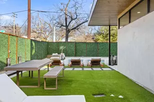 1304 Comal St, Austin, TX 78702 - Photo 35