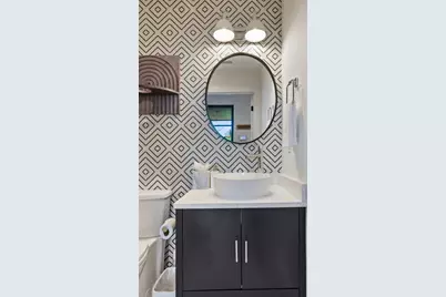 1304 Comal Street, Austin, TX 78702 - Photo 31