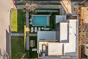 1304 Comal St, Austin, TX 78702 - Photo 3