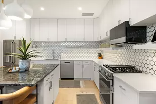 1304 Comal St, Austin, TX 78702 - Photo 9