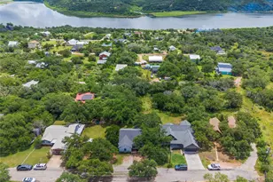 503 Chantilly Ln, Spicewood, TX 78669 - Photo 3