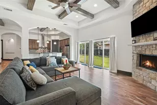 1310 Minnie Dr, Austin, TX 78732 - Photo 9