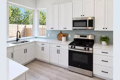 2000 Riverside Farms Road #11102, Austin, TX 78741 - Photo 5