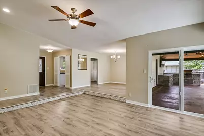 11711 Three Oaks Trail, Austin, TX 78759 - Photo 5