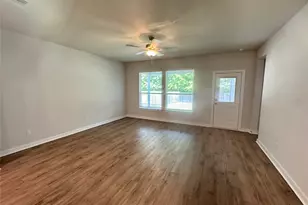108 Sorghum Dr, Hutto, TX 78634 - Photo 7