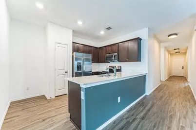 108 Fighting Seabees Run, Jarrell, TX 76537 - Photo 3