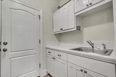 100 Apache Pass, Hutto, TX 78634 - Photo 19