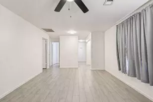 200 Monterrey St, Elgin, TX 78621 - Photo 11