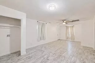 200 Monterrey St, Elgin, TX 78621 - Photo 5