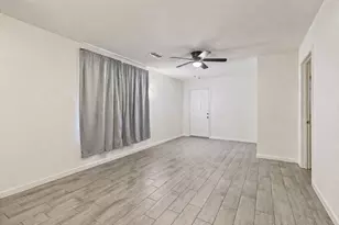 200 Monterrey St, Elgin, TX 78621 - Photo 9