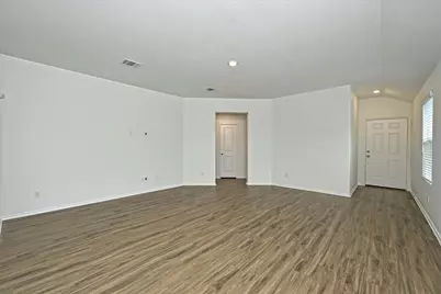 180 Madrid Drive, Kyle, TX 78640 - Photo 7