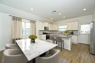 180 Madrid Dr, Kyle, TX 78640 - Photo 11