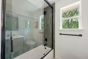 7202 Meadowood Dr, Austin, TX 78723 - Photo 27