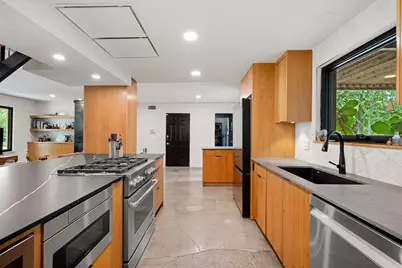7202 Meadowood Drive, Austin, TX 78723 - Photo 13