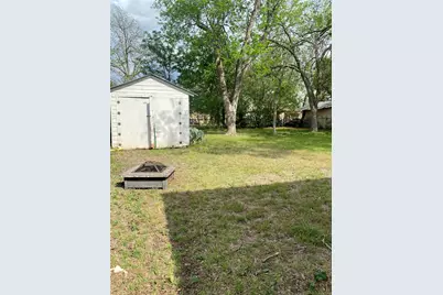 1805 Garfield Street, Bastrop, TX 78602 - Photo 5