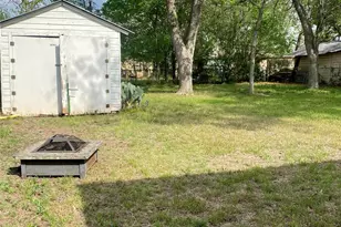 1805 Garfield St, Bastrop, TX 78602 - Photo 5