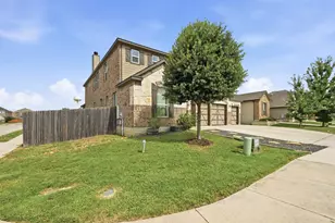 231 Maroon Ln, Kyle, TX 78640 - Photo 5