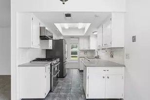 9013 Collinfield Dr, Austin, TX 78758 - Photo 9