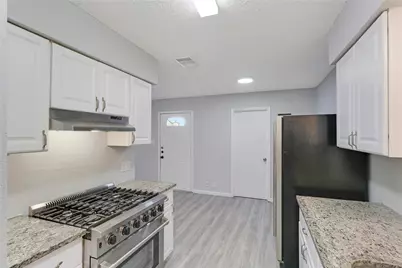 6920 Bennett Avenue #B, Austin, TX 78752 - Photo 5