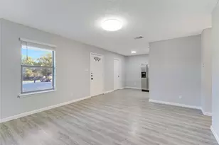 6920 Bennett Ave, Austin, TX 78752 - Photo 3