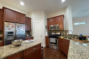 1007 Taulbee Ln, Austin, TX 78757 - Photo 11