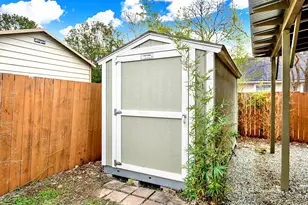 117 S Wilson St, San Marcos, TX 78666 - Photo 33