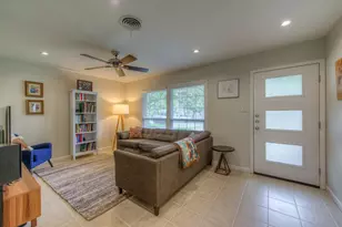 7608 Delafield Ln, Austin, TX 78752 - Photo 9