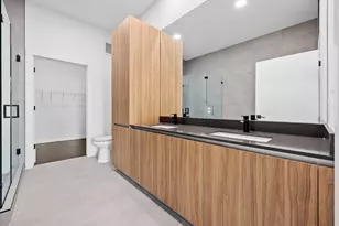 2209 S 1st St, Austin, TX 78704 - Photo 11