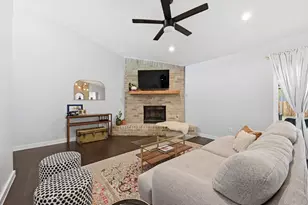 6307 Tara Dr, Austin, TX 78744 - Photo 9