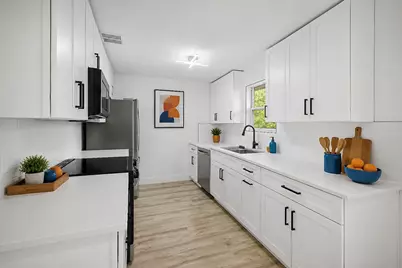 8005 Northforest Drive, Austin, TX 78759 - Photo 15