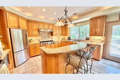 670 Woodland Drive, Driftwood, TX 78619 - Photo 7
