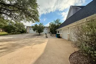 670 Woodland Dr, Driftwood, TX 78619 - Photo 37