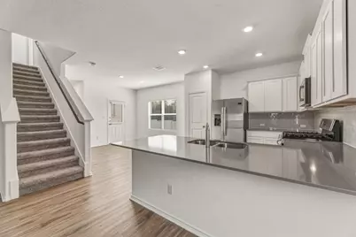 913 Legends Lane, Georgetown, TX 78628 - Photo 9