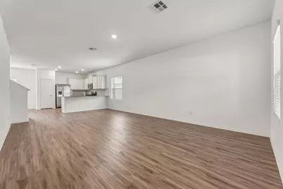 913 Legends Lane, Georgetown, TX 78628 - Photo 5