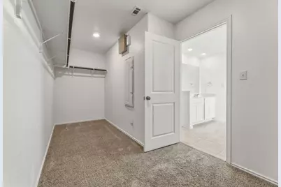 913 Legends Lane, Georgetown, TX 78628 - Photo 35