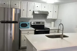 2124 Burton Dr, Austin, TX 78741 - Photo 3