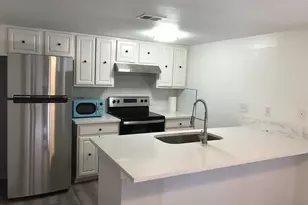 2124 Burton Dr, Austin, TX 78741 - Photo 9