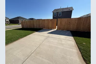 110 Haw Branch View, Kyle, TX 78640 - Photo 15