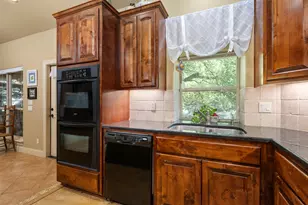 523 Co Rd 136A, Kingsland, TX 78639 - Photo 13