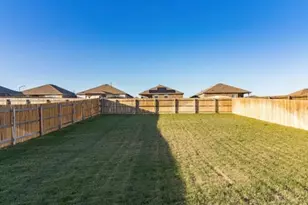 2001 Fairhaven Gateway Gateway, Georgetown, TX 78626 - Photo 3