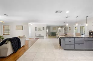 1102 N Pecan St, Caldwell, TX 77836 - Photo 11