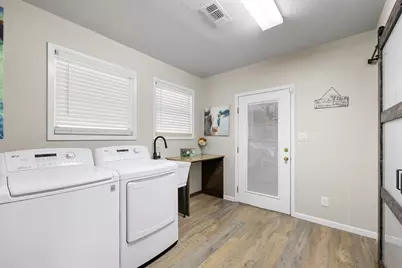 1102 N Pecan Street, Caldwell, TX 77836 - Photo 13