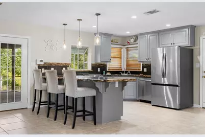 1102 N Pecan Street, Caldwell, TX 77836 - Photo 9