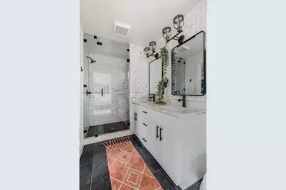 1911 College Row, Austin, TX 78702 - Photo 17