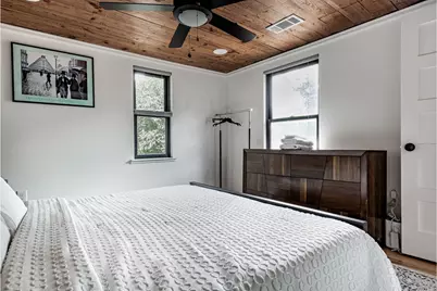1911 College Row, Austin, TX 78702 - Photo 21