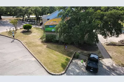 2805 Hancock Avenue, Lago Vista, TX 78645 - Photo 19