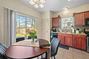 1118 Linden St, Austin, TX 78702 - Photo 25