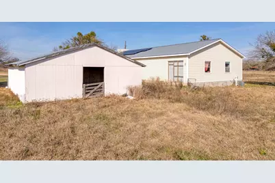 829 State Highway 21 Highway W, Cedar Creek, TX 78612 - Photo 9