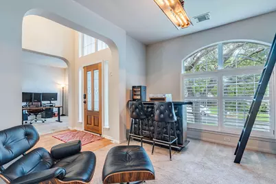 7025 Auckland Drive, Austin, TX 78749 - Photo 9