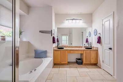 7025 Auckland Drive, Austin, TX 78749 - Photo 17